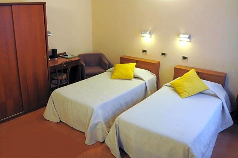 Hotel Button (Meublè) image