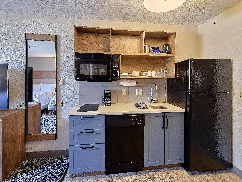Candlewood Suites Peoria at Grand Prairie image