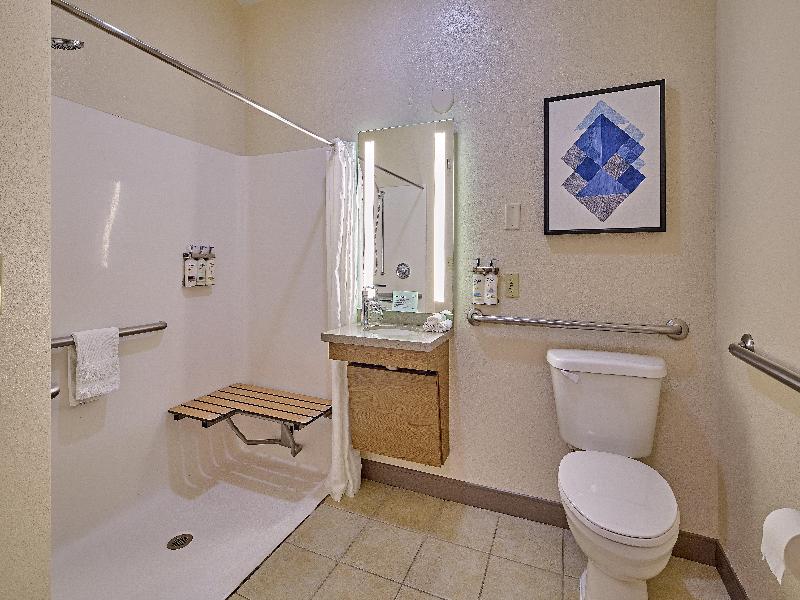 Candlewood Suites Peoria at Grand Prairie image
