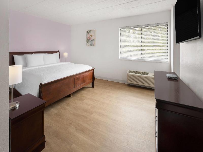 Tesla Biohealing Wellness Hotel & Resort Ramada image