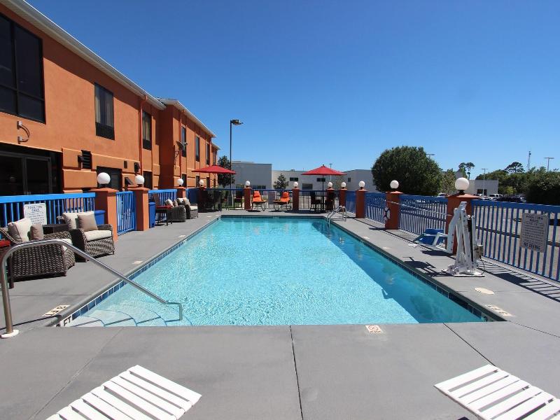 Luxury Suites Pensacola