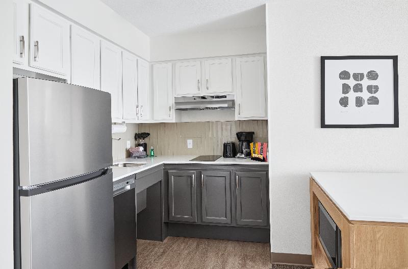 Staybridge Suites Peoria-Downtown image