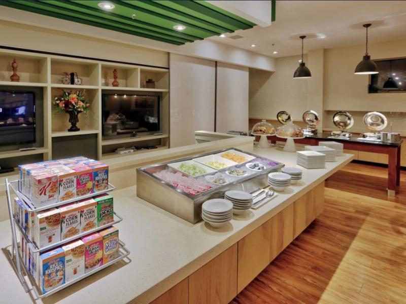 Holiday Inn Roswell image