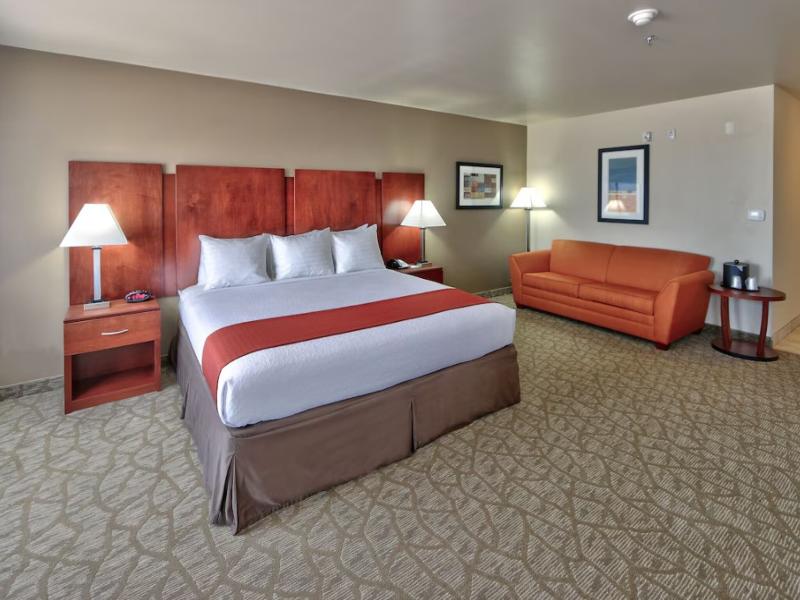 Holiday Inn Roswell image