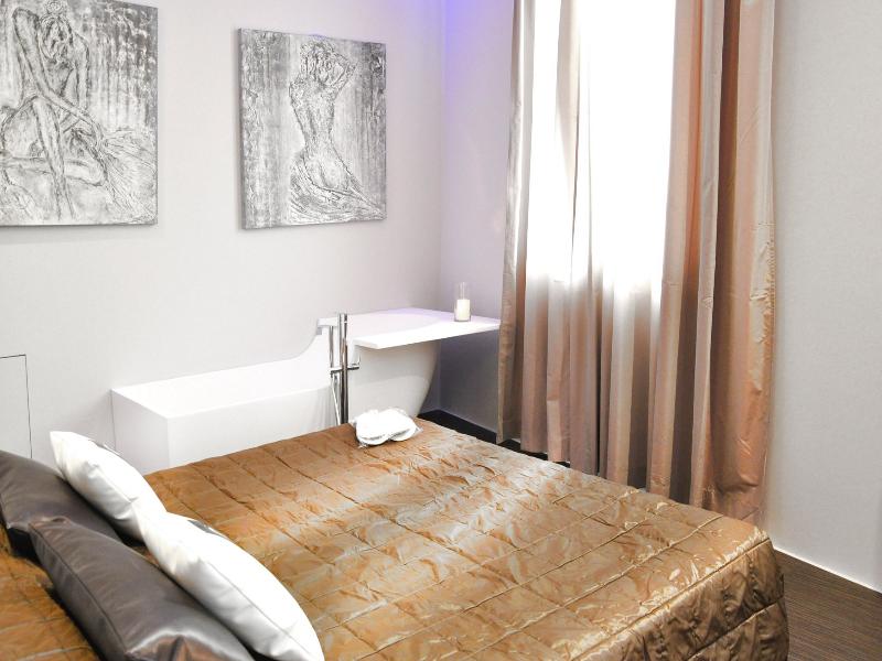 Le Camp Suite & SPA image