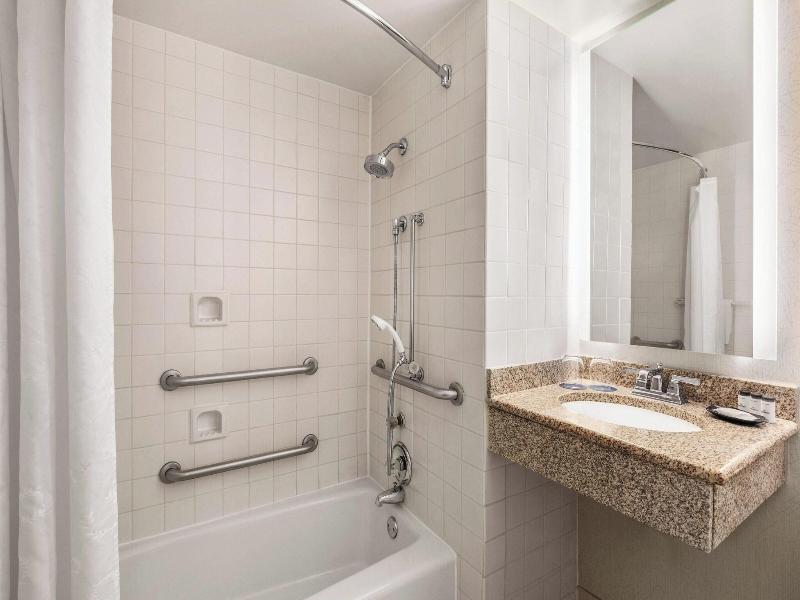 Sheraton Raleigh Hotel image