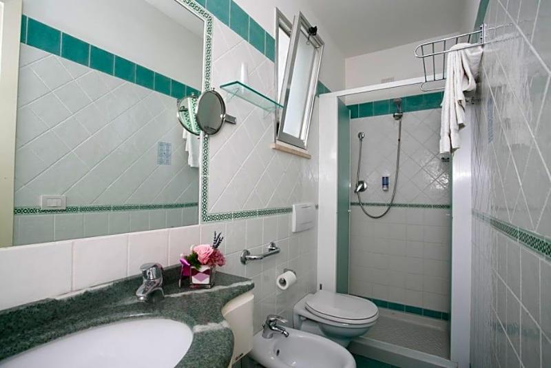 Albergo Vittoria image