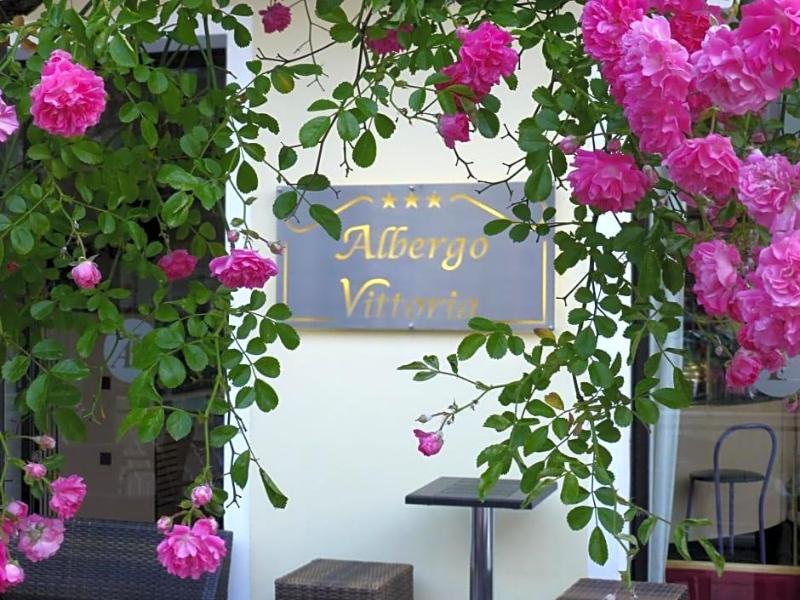 Albergo Vittoria image
