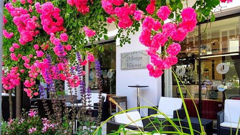 Albergo Vittoria image