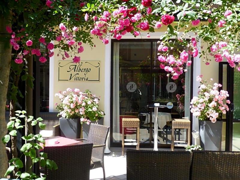 Albergo Vittoria image