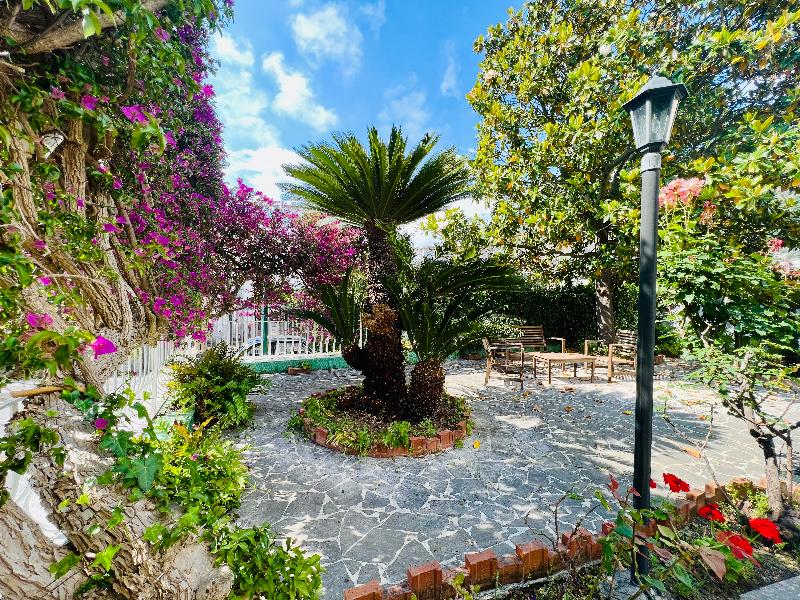 Villa Sorrento Resort image