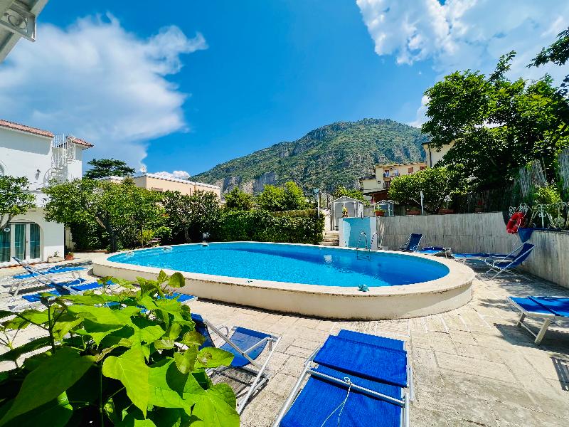 Villa Sorrento Resort image