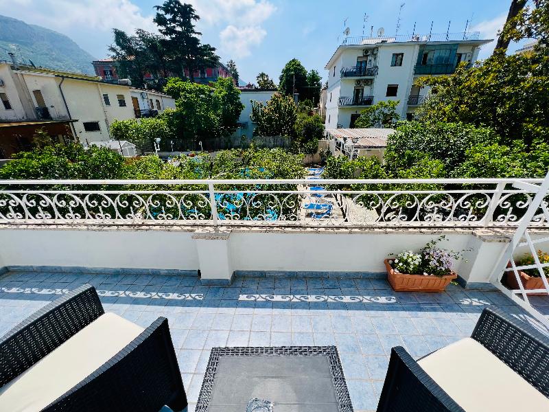 Villa Sorrento Resort image