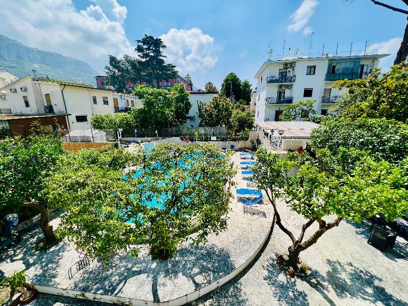 Villa Sorrento Resort image