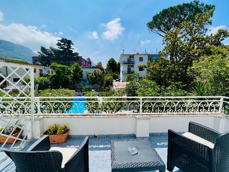 Villa Sorrento Resort image