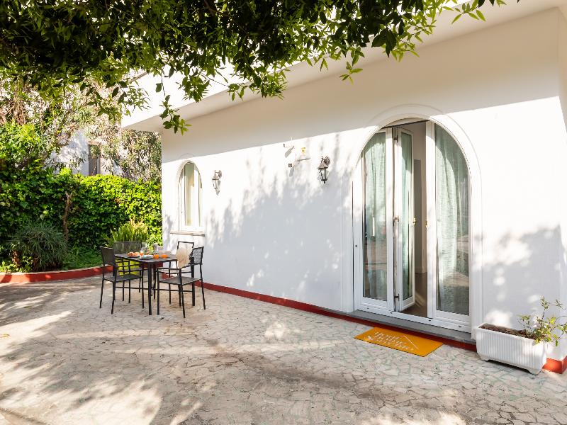 Villa Sorrento Resort image