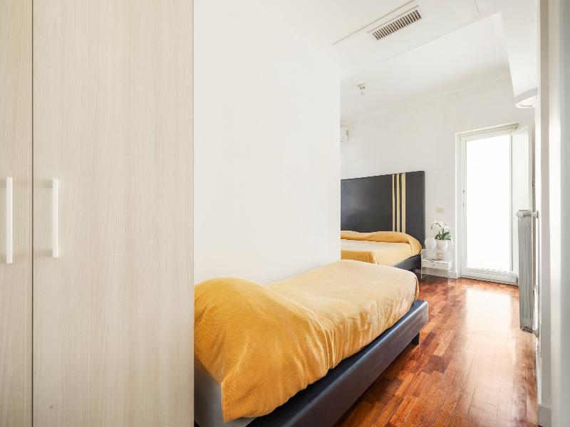 Villa Sorrento Resort image
