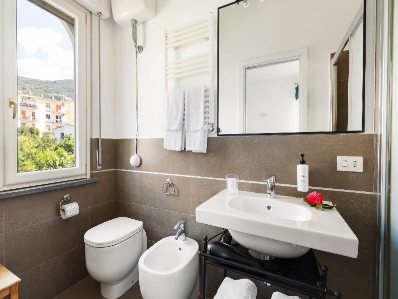 Villa Sorrento Resort image
