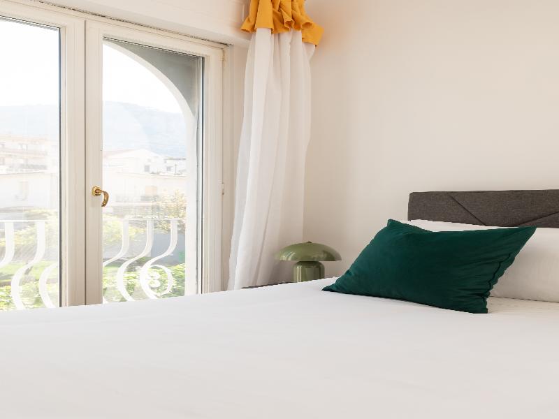 Villa Sorrento Resort image