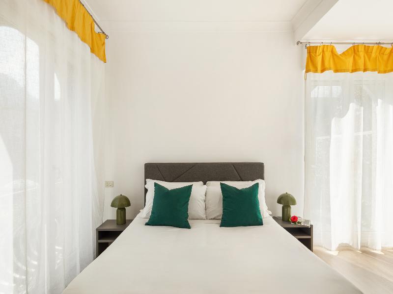 Villa Sorrento Resort image