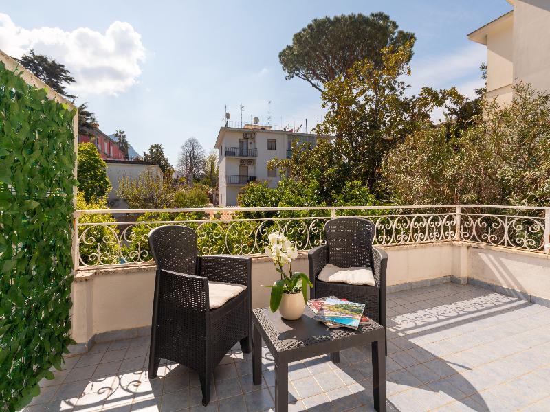 Villa Sorrento Resort image