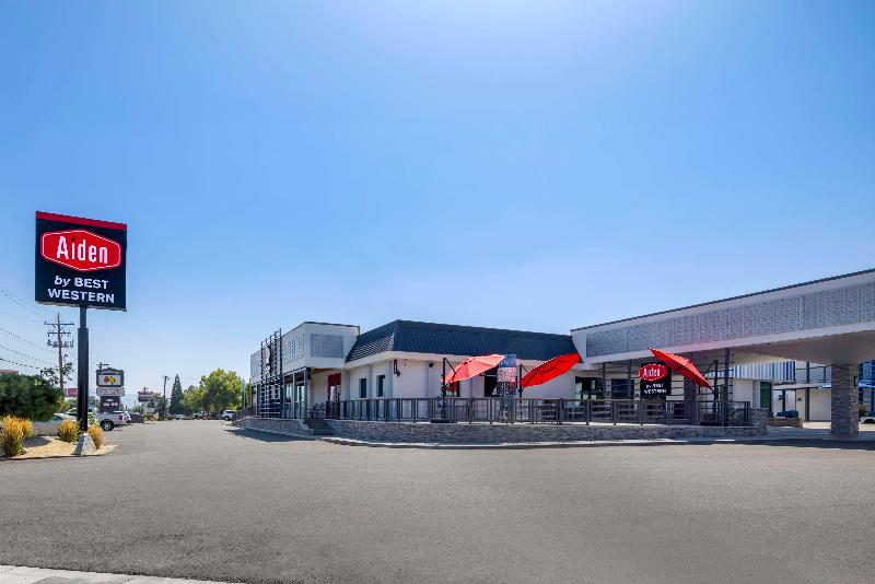 Aiden by Best Western South Reno photo 2