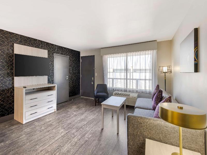 Aiden by Best Western South Reno image
