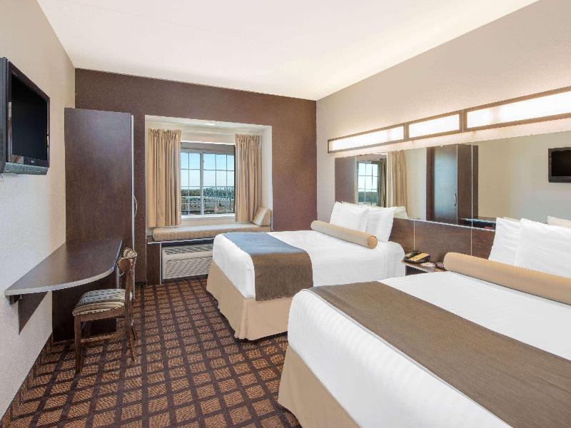 Microtel Inn & Suites by Wyndham Quincy image