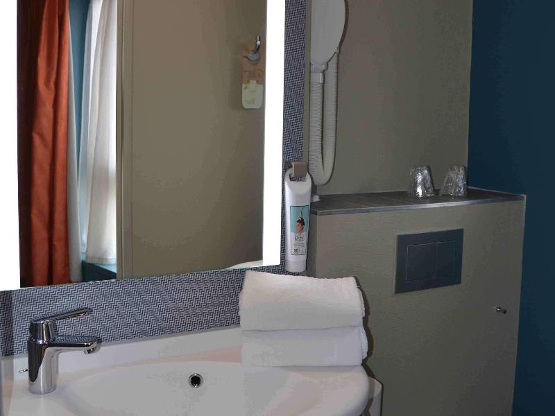 B&B HOTEL Reims Centre Erlon image