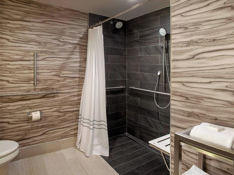 Marriott At Research Triangle Park image