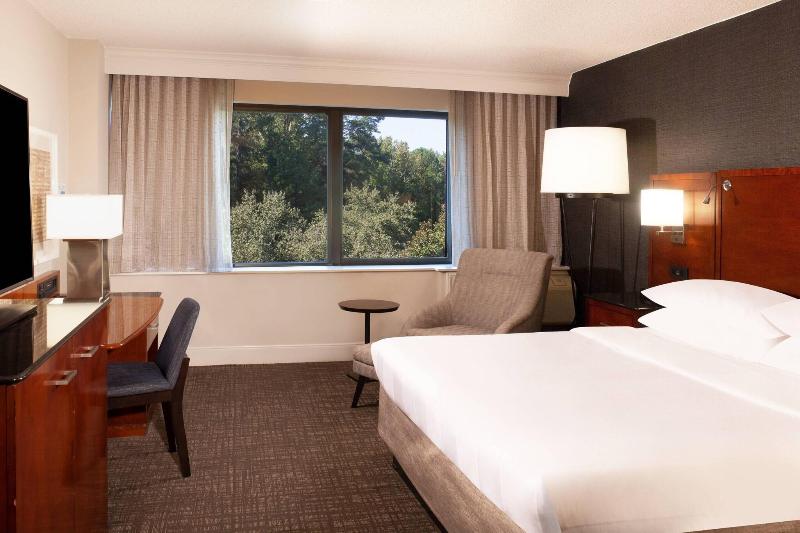 Marriott At Research Triangle Park image