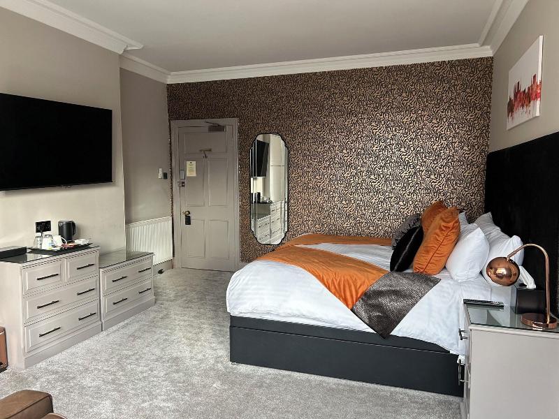 Ashbourne House image