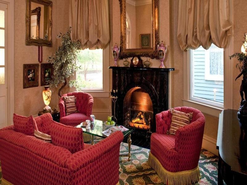 Devereaux Shields House image