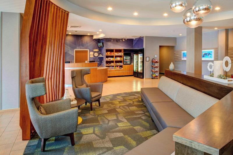 Springhill Suites St. Louis Brentwood image