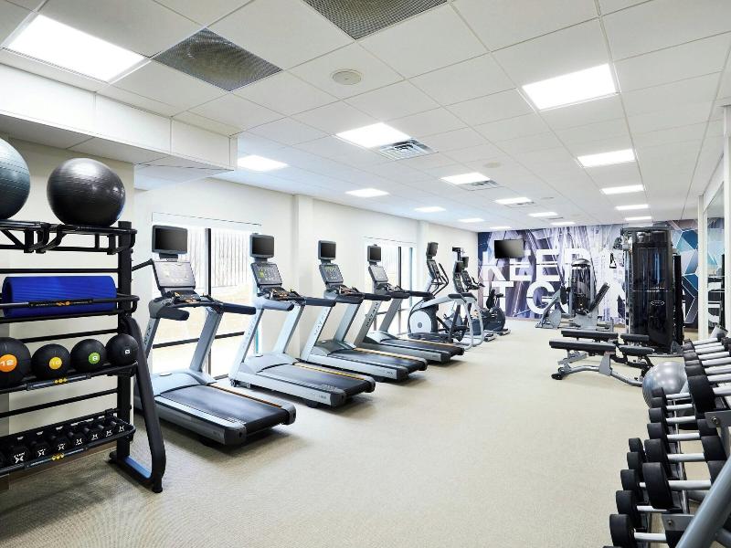 Springhill Suites St. Louis Brentwood image