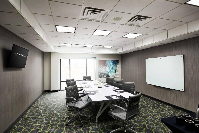 Springhill Suites St. Louis Brentwood image
