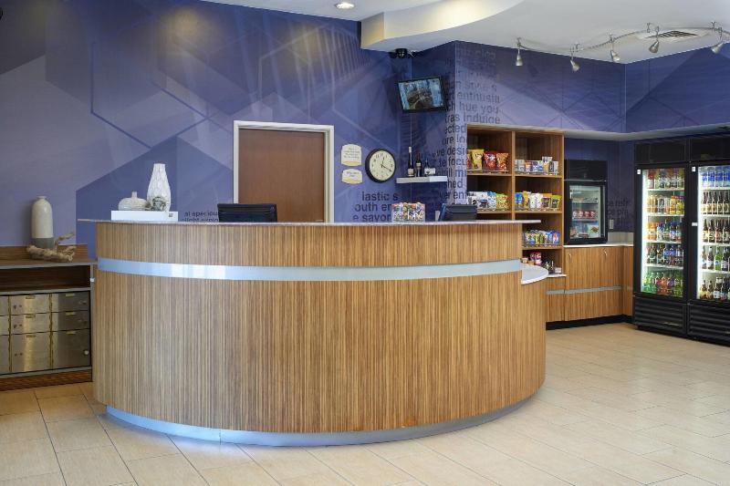 Springhill Suites St. Louis Brentwood image