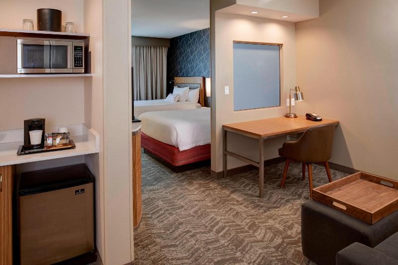 Springhill Suites St. Louis Brentwood image