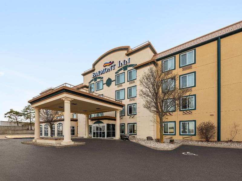 Baymont by Wyndham Rockford image