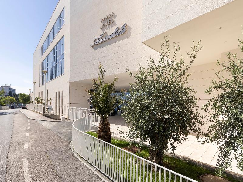 Luxury Hotel Amabilis — general view
