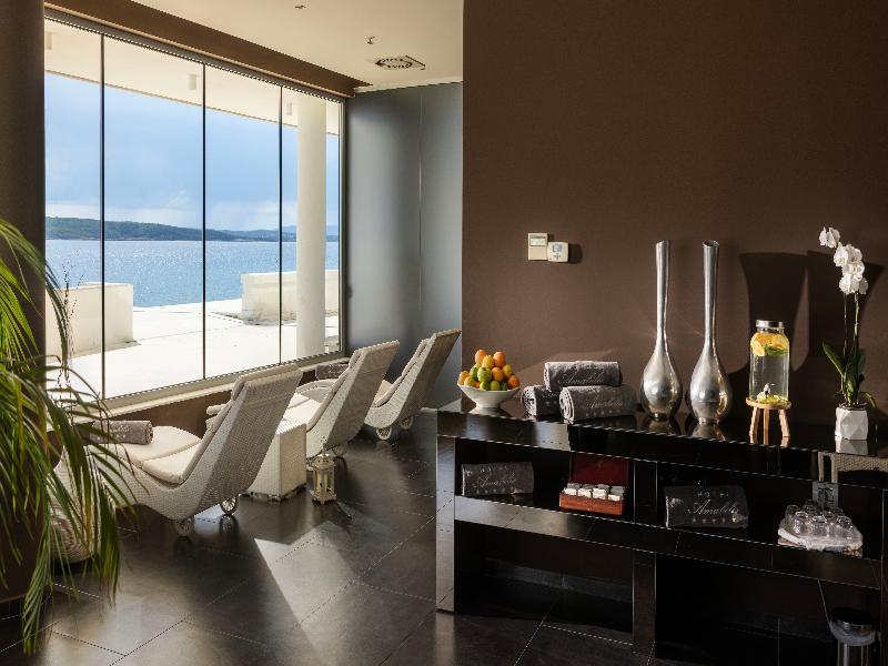 Luxury Hotel Amabilis image