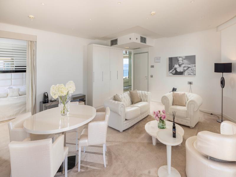 Luxury Hotel Amabilis image