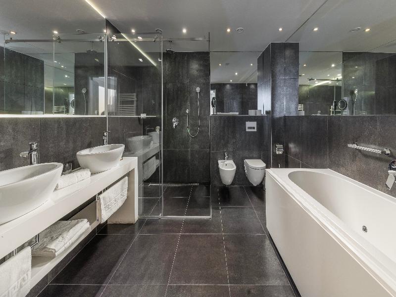 Luxury Hotel Amabilis image