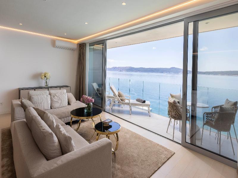 Luxury Hotel Amabilis image