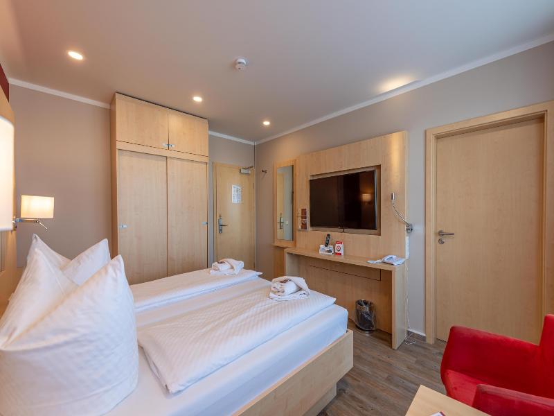 Hotel an der Stadthalle Rostock image