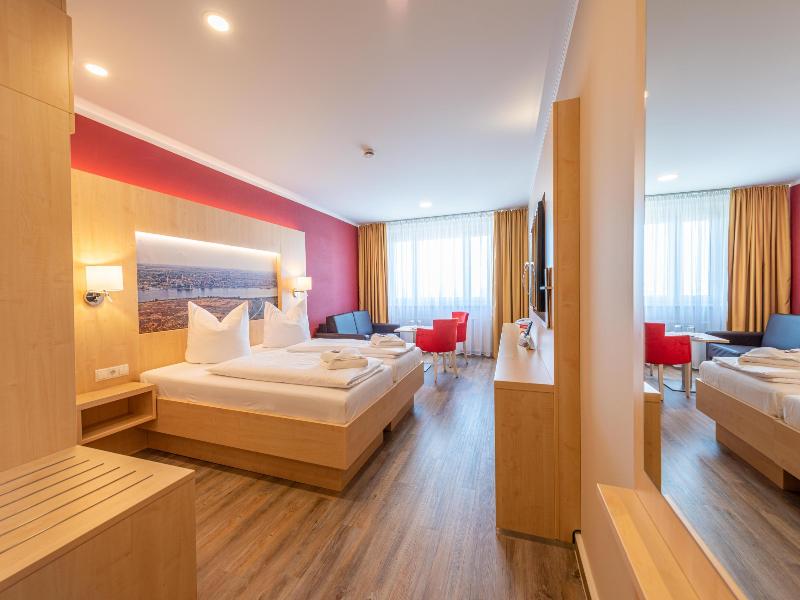 Hotel an der Stadthalle Rostock image