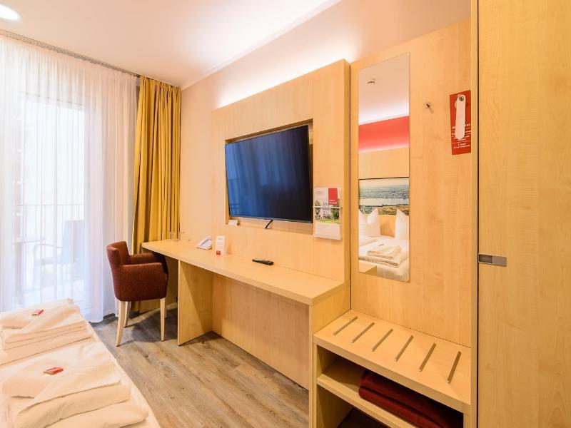 Hotel an der Stadthalle Rostock image
