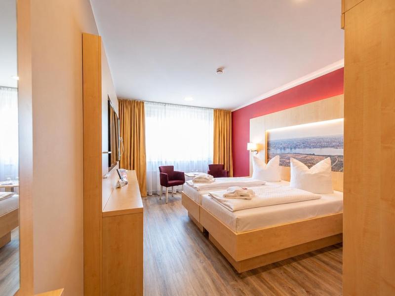 Hotel an der Stadthalle Rostock image