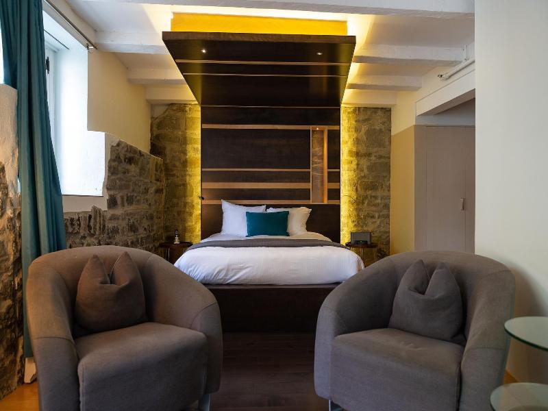 Hotel Le Priori image