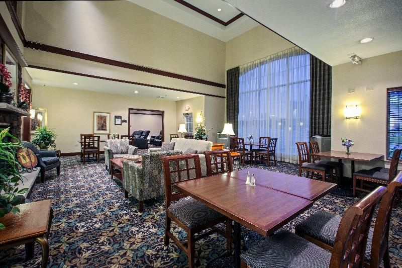 Staybridge Suites Rockford image 4